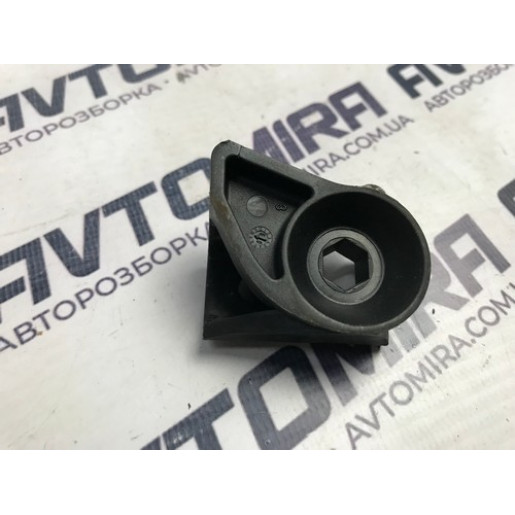 Кронштейн педалі зчеплення Skoda Fabia 2 2007-2014 6Q1721232A